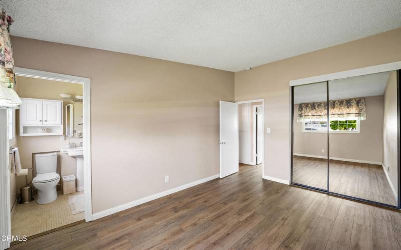 1710 Dunsmuir MLS-26