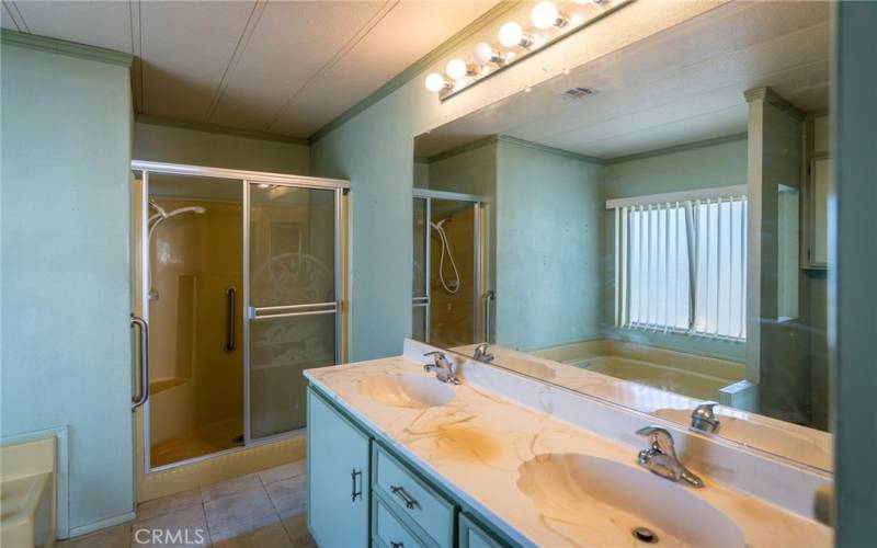 Main bathroom