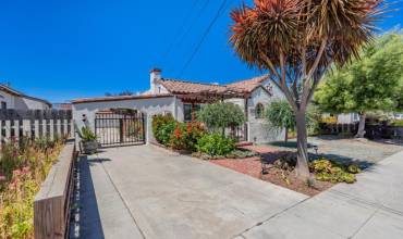 124 Lorimer Street, Salinas, California 93901, 3 Bedrooms Bedrooms, ,2 BathroomsBathrooms,Residential,Buy,124 Lorimer Street,ML81976386