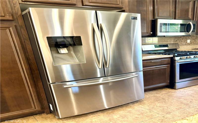 Samsung refrigerator