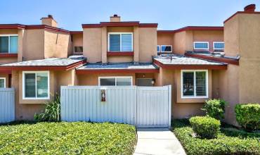 3850 W Hazard Avenue D, Santa Ana, California 92703, 3 Bedrooms Bedrooms, ,2 BathroomsBathrooms,Residential,Buy,3850 W Hazard Avenue D,PW24161805