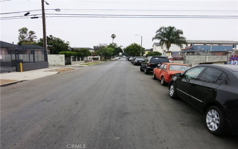 street scene east on E. 109th Place