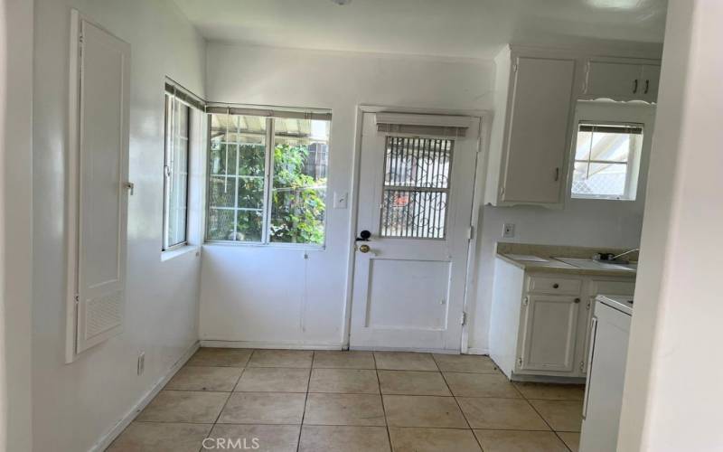 KITCHEN AREA