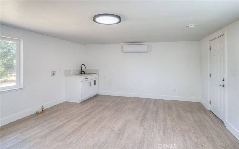 Bonus Room/ Laundry Area