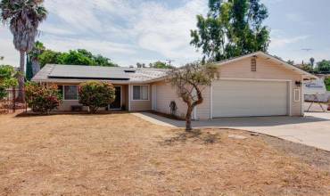 402 Porter St, Fallbrook, California 92028, 3 Bedrooms Bedrooms, ,2 BathroomsBathrooms,Residential,Buy,402 Porter St,240019044SD