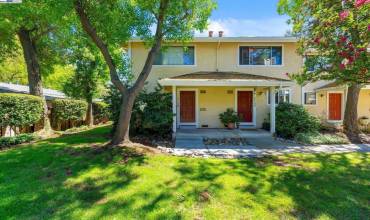 2610 Jones Rd B, Walnut Creek, California 94597, 2 Bedrooms Bedrooms, ,2 BathroomsBathrooms,Residential,Buy,2610 Jones Rd B,41069590