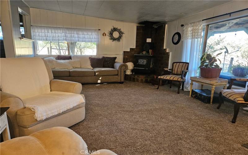 cottage 2 living room