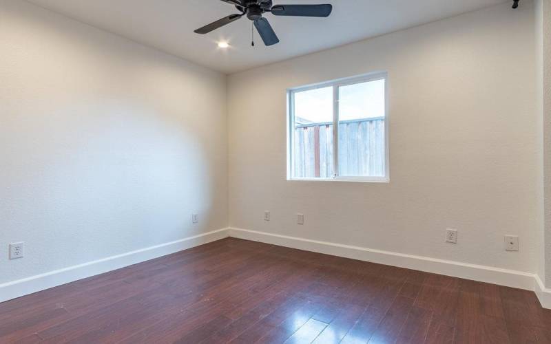 Bedroom - laminate flooring