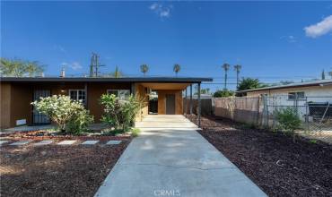 5571 Central Avenue, Riverside, California 92504, 2 Bedrooms Bedrooms, ,1 BathroomBathrooms,Residential,Buy,5571 Central Avenue,OC24165938