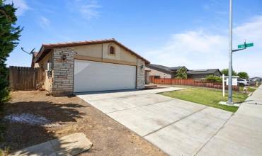 21551 S Eli Avenue, Dos Palos, California 93620, 3 Bedrooms Bedrooms, ,2 BathroomsBathrooms,Residential,Buy,21551 S Eli Avenue,ML81976616