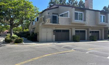 174 Stanford Court 87, Irvine, California 92612, 2 Bedrooms Bedrooms, ,2 BathroomsBathrooms,Residential Lease,Rent,174 Stanford Court 87,OC24167456