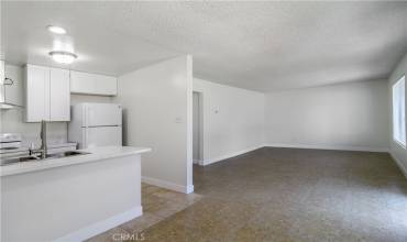 5530 Ackerfield Avenue 402, Long Beach, California 90805, 2 Bedrooms Bedrooms, ,1 BathroomBathrooms,Residential,Buy,5530 Ackerfield Avenue 402,OC24166475