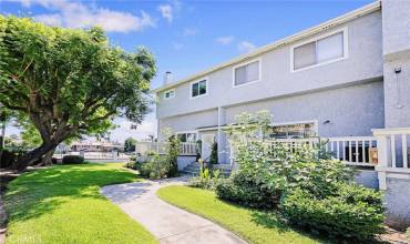 1403 W Village Lane, West Covina, California 91790, 2 Bedrooms Bedrooms, ,1 BathroomBathrooms,Residential,Buy,1403 W Village Lane,AR24167528