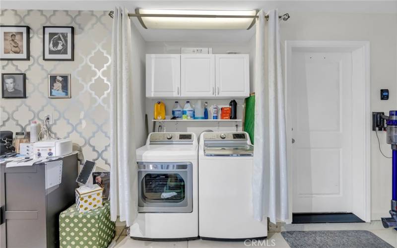 Garage laundry area