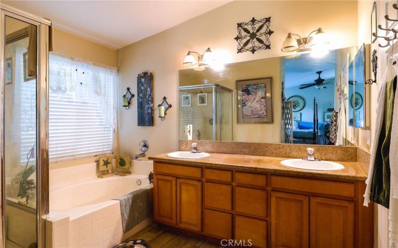 Primary bedroom sinks.