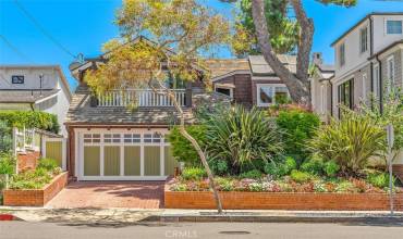 624 Poppy Avenue, Corona del Mar, California 92625, 4 Bedrooms Bedrooms, ,2 BathroomsBathrooms,Residential Lease,Rent,624 Poppy Avenue,OC24168115