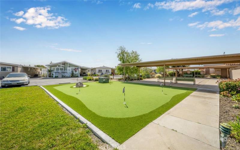 Practice putting green at main clubhouse.