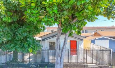 1971 E 87th Street, Los Angeles, California 90002, 2 Bedrooms Bedrooms, ,2 BathroomsBathrooms,Residential,Buy,1971 E 87th Street,DW24168241