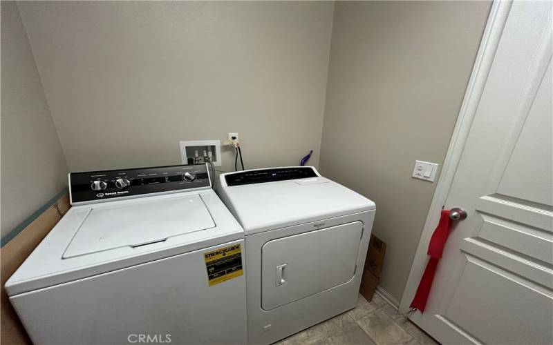 laundry room
