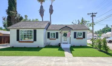 3950 Cedar Street, Riverside, California 92501, 2 Bedrooms Bedrooms, ,1 BathroomBathrooms,Residential,Buy,3950 Cedar Street,IV24166178