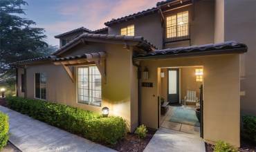 Front of Townhome With View of Front Courtyard