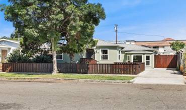 210 W 6th Ave, Escondido, California 92025, 2 Bedrooms Bedrooms, ,1 BathroomBathrooms,Residential,Buy,210 W 6th Ave,240019266SD