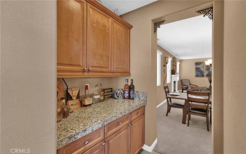 Bar area to Fromal Dining room