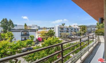 106 N Croft Avenue 201, Los Angeles, California 90048, 2 Bedrooms Bedrooms, ,2 BathroomsBathrooms,Residential Lease,Rent,106 N Croft Avenue 201,24428119