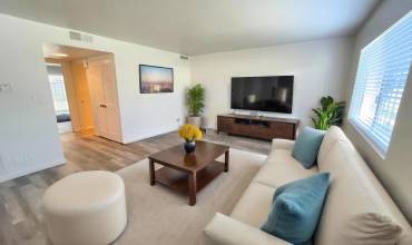 4368 42nd St 2, San Diego, California 92105, 1 Bedroom Bedrooms, ,1 BathroomBathrooms,Residential,Buy,4368 42nd St 2,240019284SD