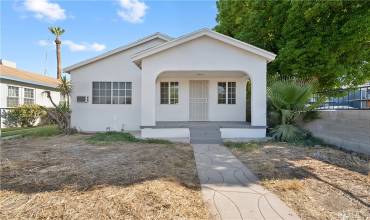 1916 Kentucky Street, Bakersfield, California 93305, 2 Bedrooms Bedrooms, ,1 BathroomBathrooms,Residential,Buy,1916 Kentucky Street,CV24169042