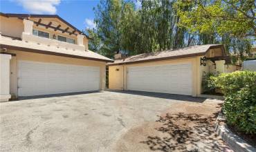 22810 Banyan Place 4, Saugus, California 91390, 3 Bedrooms Bedrooms, ,2 BathroomsBathrooms,Residential,Buy,22810 Banyan Place 4,SR24169105