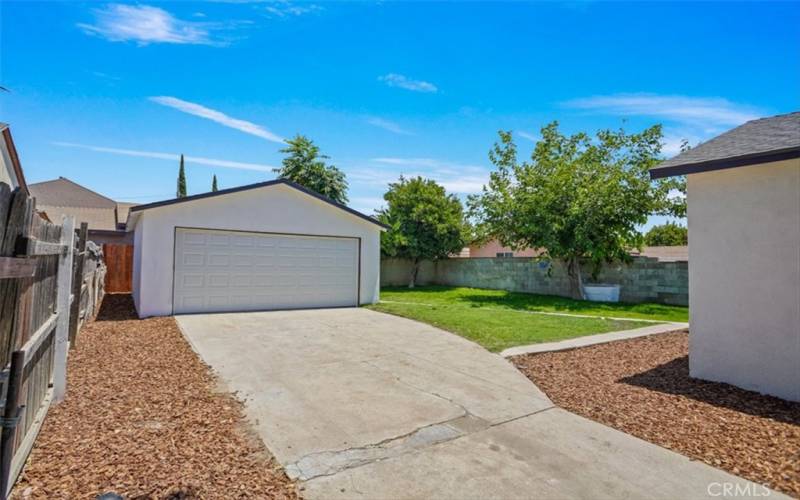 Driveway to Garage