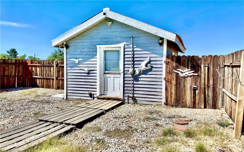 Unique cabin use as pool house or storage