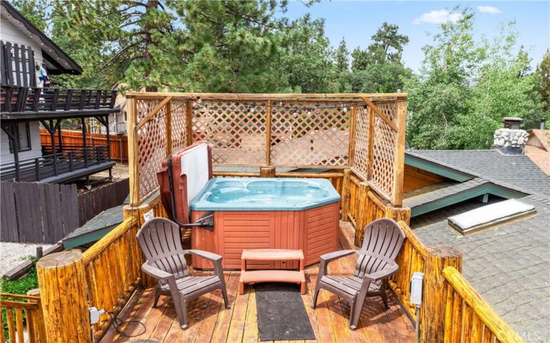 Hot Tub on Upper Deck with Spectacular Views