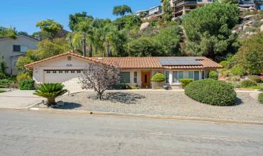 9728 Indian Creek Way, Escondido, California 92026, 3 Bedrooms Bedrooms, ,2 BathroomsBathrooms,Residential,Buy,9728 Indian Creek Way,NDP2407332