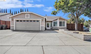 100 Walnut Meadows Ct, Oakley, California 94561, 3 Bedrooms Bedrooms, ,2 BathroomsBathrooms,Residential,Buy,100 Walnut Meadows Ct,41069944