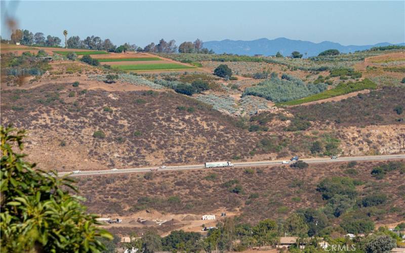 Beautiful westerly views looking at Bonsall hillsides and close to Hwy 15 for commuters!!