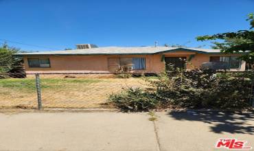 401 Owens Street, Bakersfield, California 93305, 3 Bedrooms Bedrooms, ,1 BathroomBathrooms,Residential,Buy,401 Owens Street,24428721