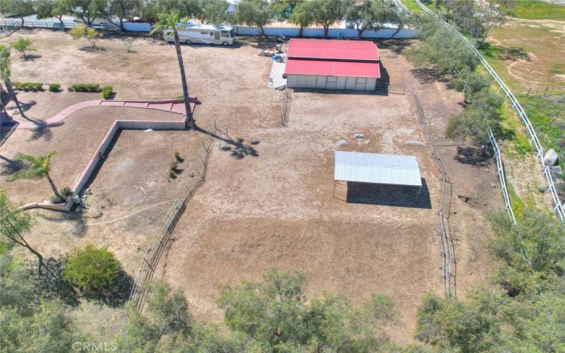 4 stall barn, turnout, shelter.