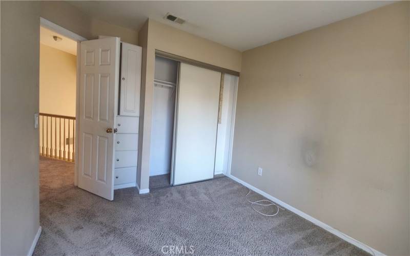 2nd Bedroom closet