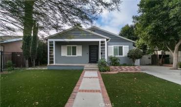 17406 Tiara Street, Encino, California 91316, 3 Bedrooms Bedrooms, ,2 BathroomsBathrooms,Residential Lease,Rent,17406 Tiara Street,SR24170223