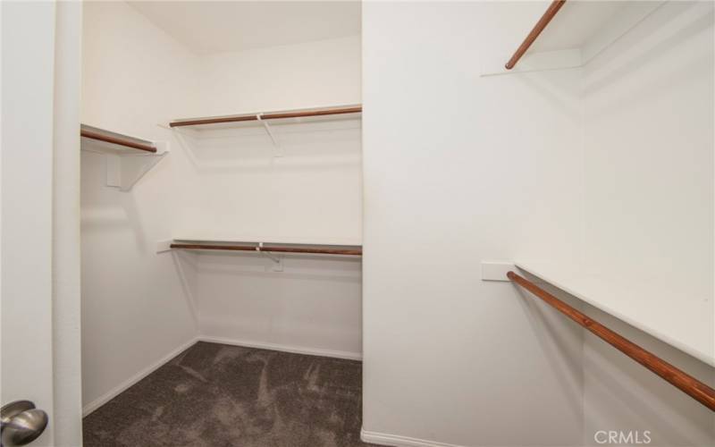 Ensuite Closet