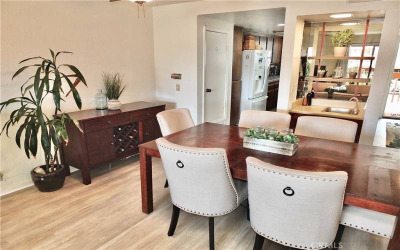 Wet bar area with lovely shelving