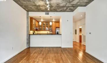 428 Alice St 607, Oakland, California 94607, 1 Bedroom Bedrooms, ,1 BathroomBathrooms,Residential,Buy,428 Alice St 607,41070162