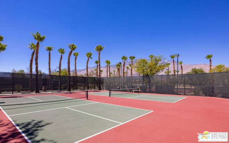 Clubhouse Pickleball Courts