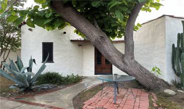 22028 Covello Street, Canoga Park, California 91303, 1 Bedroom Bedrooms, ,1 BathroomBathrooms,Residential Lease,Rent,22028 Covello Street,SR24169355