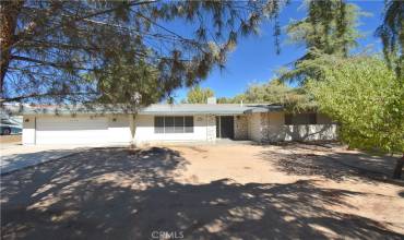 17138 Danbury Avenue, Hesperia, California 92345, 2 Bedrooms Bedrooms, ,2 BathroomsBathrooms,Residential,Buy,17138 Danbury Avenue,HD24170917