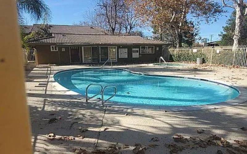 Swimming Pool/Hot Tub/Sauna