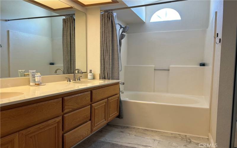 MASTER BATH