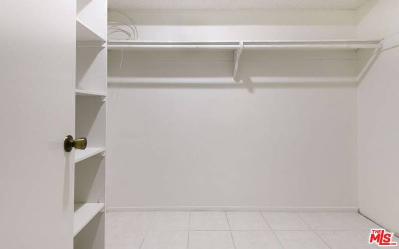 Walk-in Closet